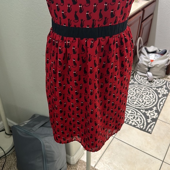 Pinky Large BowTie Cat dress - Picture 4 of 5